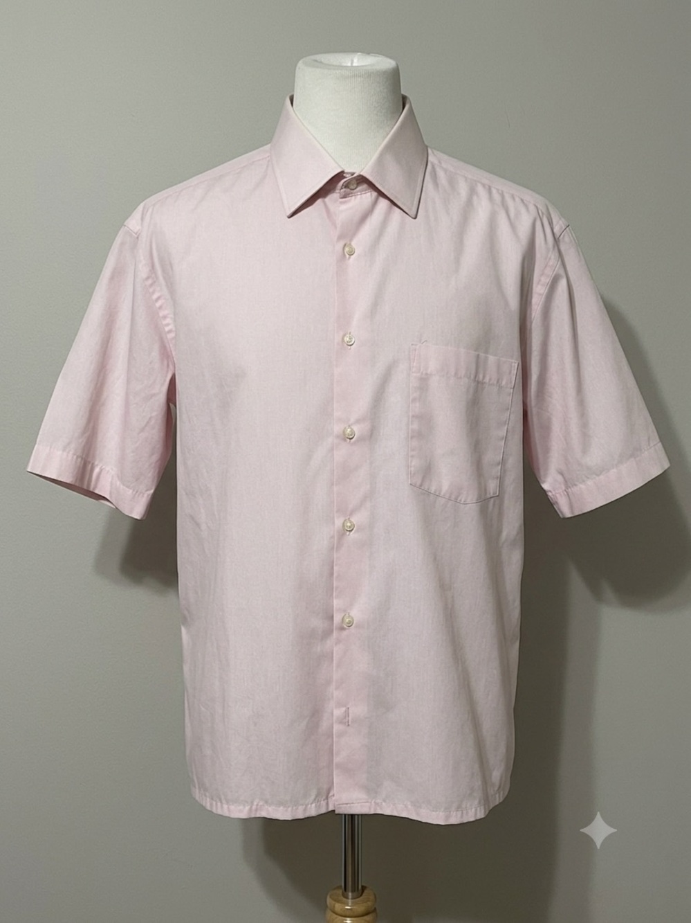 Men's Light Pink Short-Sleeve Button-Down Shirt